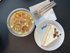 栀子花梨香拿铁-Seesaw Coffee(深圳万象天地店)