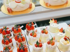 -花花卷卷·鲜食蛋糕(静安久光百货店)