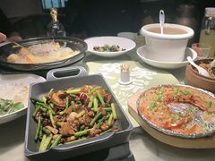 -梁家大院•农家菜(昆山会展中心店)