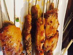 -亮亮烧烤(万松园店)
