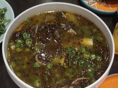 -川流不息·地道川菜·小龙虾(松东路店)