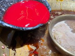 雾都鲜鸭血-哥老官重庆美蛙鱼头(松江地中海十八哥店)