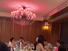 -鹏城人家海鲜酒家·23年老字号(较场尾店)
