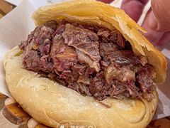 -闫家驴肉老店(华电一校店)