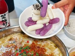 -德林酸菜鱼火锅(南丹店)