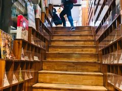 -猫的天空之城概念书店(苏州平江店)