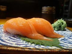 三文鱼寿司-东岸料理·寿司·刺身