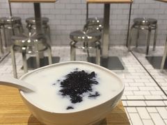 椰汁西米紫米露-豆豆冰室·地道招牌椰子冻(大良店)