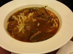 -康师傅私房牛肉面(马泉营奥莱店)