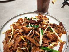 干炒牛河-粤陸玖玖·港式手作茶餐厅(珠江路店)