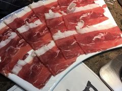 -月满大江经典火锅(任城路店)