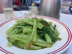 -明本湛江鸡•海鲜小厨(陈家祠店)