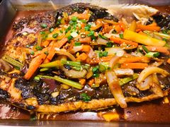 -鸣记脆皮烤鱼·海鲜烤鱼(亿合城店)