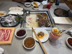 -海底捞火锅(新松江路生日主题店)