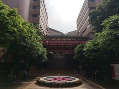 -香港理工大学