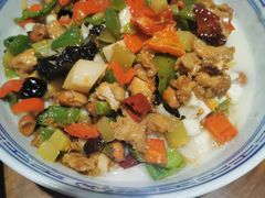 辣子鸡丁煮馍-老西安韩记三鲜煮馍(四府街店)