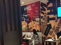 -麦当劳(汉口火车站候车室店)