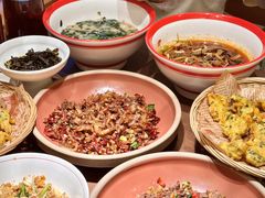 -屋里饭菜·湘菜馆(火车站店)