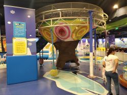 -多奇妙乐园·淘气堡·电玩·抓娃娃(海口吾悦店)