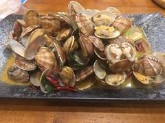 辣炒花蛤-老东镇啤酒屋海鲜加工·蒸汽海鲜·海鲜烧烤(台东店)