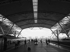 -星巴克(广州南站A18检票口楼上)