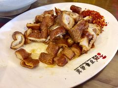 -老鼎万春卤菜(鹭湖宫8区店)