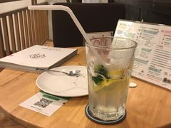 -猫的天空之城概念书店(杭州南宋御街店)