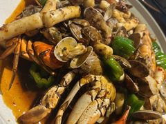 -臻鲜燕海鲜融合餐厅(金陵style店)