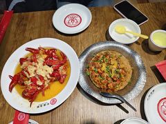 -叶派龙虾•招牌香辣蟹·海鲜(中海国际店)