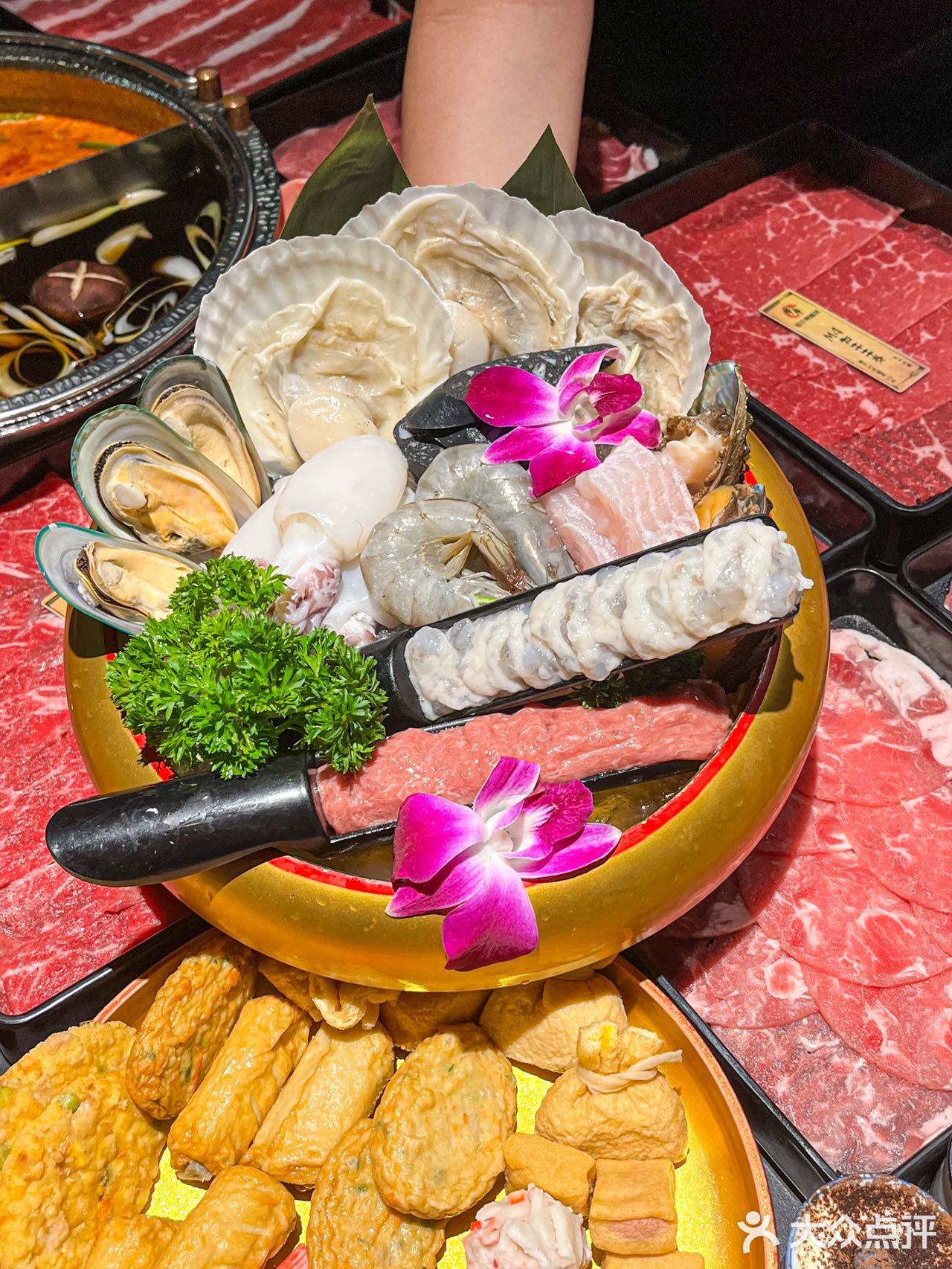 几十盘和牛直接往嘴里旋，太快乐了！