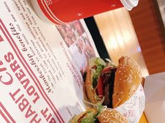 -The Habit Burger Grill 哈比特汉堡(复兴soho店)
