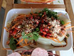 阿婆鸡豆凉粉-阿婆情腊排骨火锅(金虹路店)