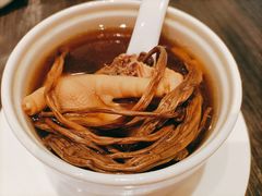 茶树菇炖鸡汤-鹊玥·粤菜小馆(汇智国际商业中心店)