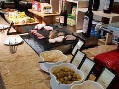 自助取餐区-大中华希尔顿酒店-念自助餐·嗨啤·小龙虾