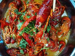 -老东镇啤酒屋海鲜加工·蒸汽海鲜·海鲜烧烤(台东店)