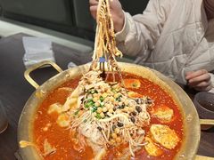 -张翻越·川渝冒菜·武汉黑鸭煲(城北万象城店)