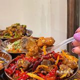 全兔宴！折耳根！烧椒！蒜香！兔头[色]你吃过没有⁉️