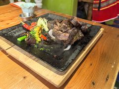 莫斯科火焰牛排-米德维奇俄式西餐厅(西六道街店)