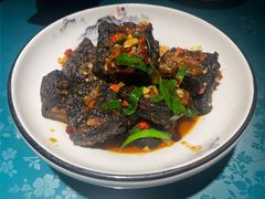 长沙臭豆腐-呷湘厨·鱼汤捞饭·剁椒鱼头·辣椒炒肉(国家会展中心店)