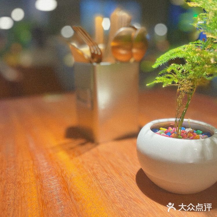 探店丨未来科技城氛围极佳的西餐精酿餐吧❗