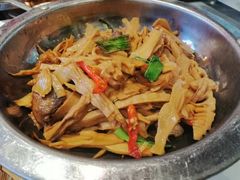 -院8里·少城记忆老川菜(宽窄巷子店)