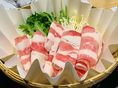 -枝魯枝魯自助料理