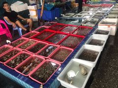 -霞涌市场海鲜摆卖区
