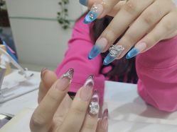 -艾珂·美甲美睫