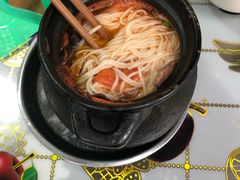 -李记特色罐罐米线(重庆中环大厦店)