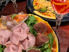 -毛毛虫酒吧