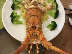 -顺峰渔港中国人的餐厅