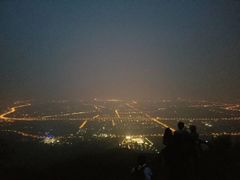 -鬼笑石后山停车场