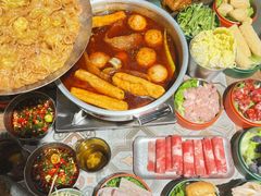 -顶上头•螺蛳粉火锅(德思勤复地星光店)