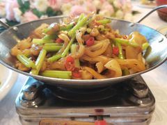 -鑫巴蜀小镇 · 水煮鱼专研店(玉桥店)
